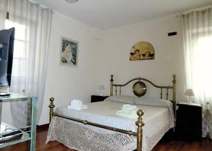 La Palazza Di Annalisa בית הארחה